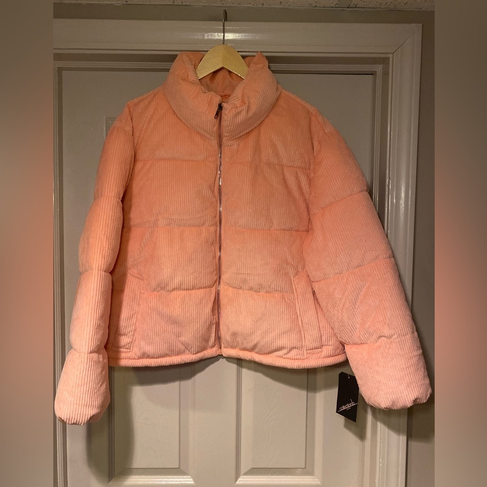 NWT Collection B‎ Juniors Cropped Corduroy Puffer Coat in Peach Soft - Picture 3 of 8